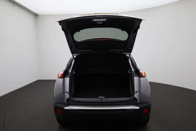 Peugeot e-2008 (2021) thumbnail 11