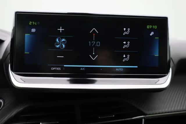 Peugeot e-2008 (2021) thumbnail 20