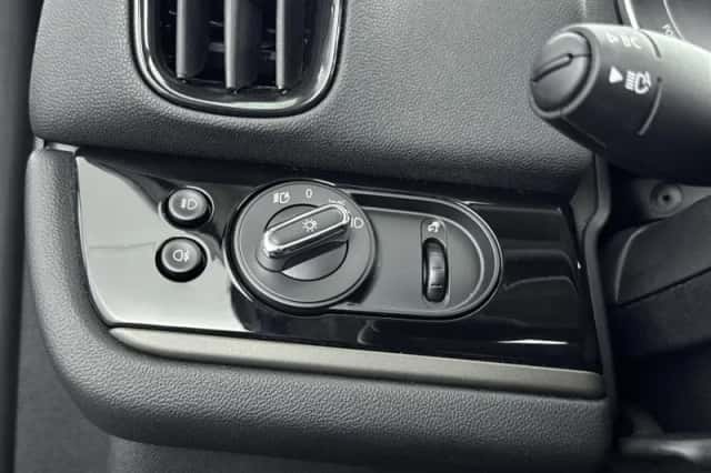 MINI Countryman (2022) thumbnail 21
