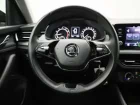 Škoda Kamiq (2023) thumbnail 7