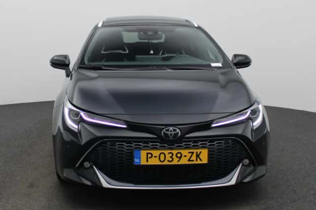 Toyota Corolla (2022) thumbnail 3