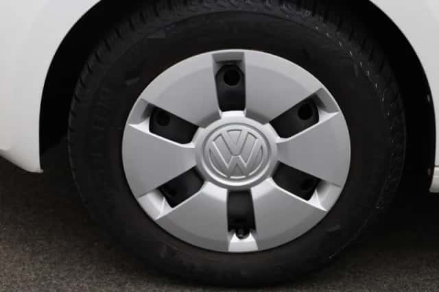 Volkswagen Up! (2021) thumbnail 12