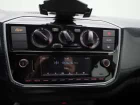 Volkswagen Up! thumbnail 14