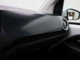 Volkswagen Up! thumbnail 17