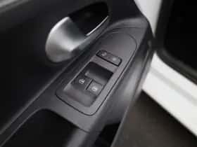 Volkswagen Up! thumbnail 20