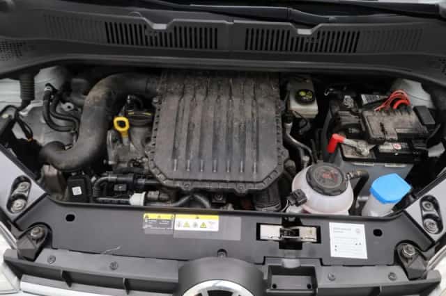 Volkswagen Up! (2021) thumbnail 22