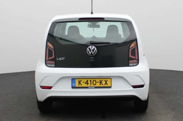 Volkswagen Up! (2021) thumbnail 5