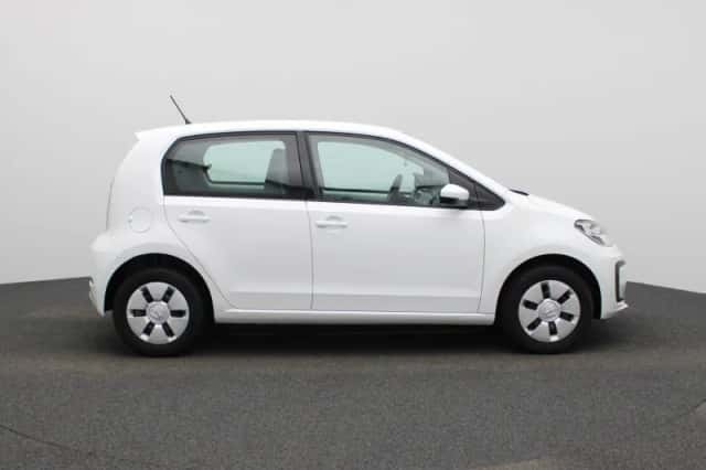 Volkswagen Up! (2021) thumbnail 6