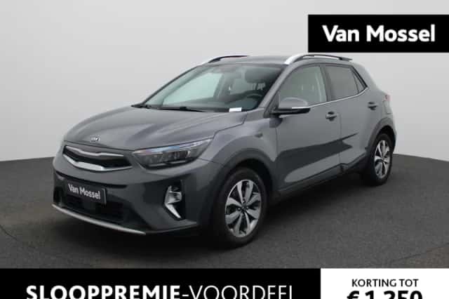 Kia Stonic (2021) thumbnail 1