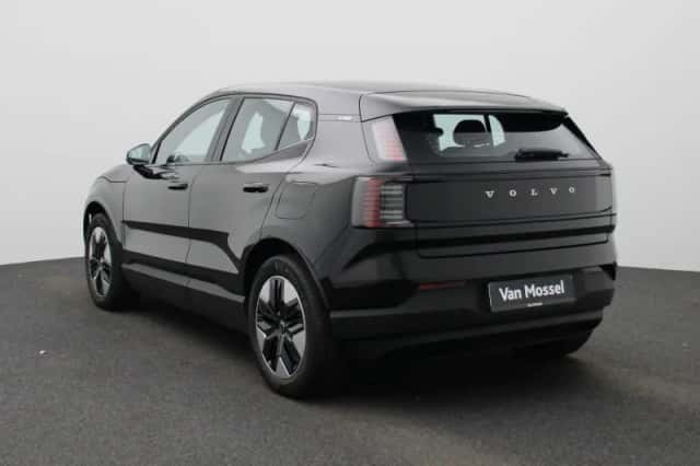 Volvo EX30 (2024) thumbnail 2