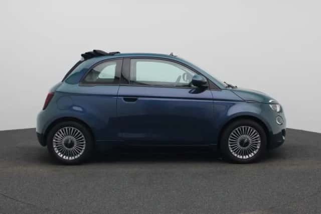 Fiat 500 (2023) thumbnail 6