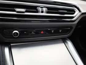 BMW i4 thumbnail 32