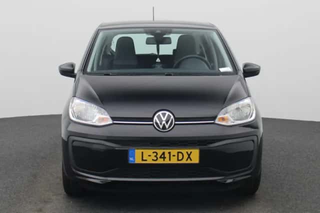 Volkswagen Up! (2021) thumbnail 3