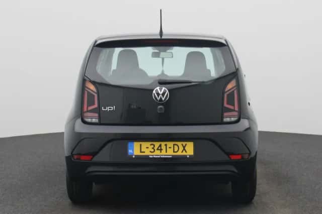 Volkswagen Up! (2021) thumbnail 5