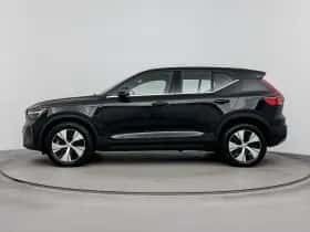 Volvo XC40 thumbnail 2