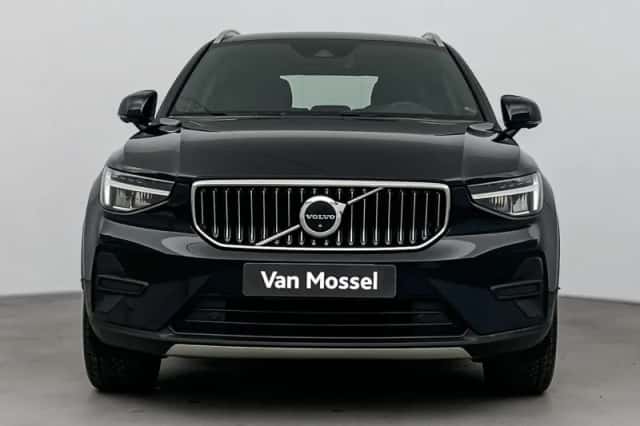 Volvo XC40 (2022) thumbnail 5