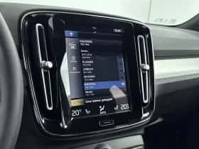 Volvo XC40 thumbnail 7