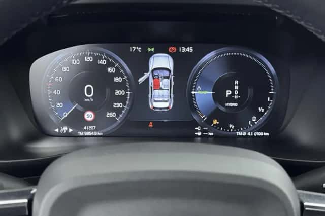 Volvo XC40 (2022) thumbnail 8