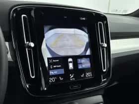 Volvo XC40 thumbnail 9