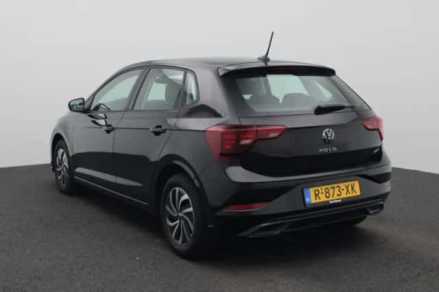 Volkswagen Polo (2022) thumbnail 2