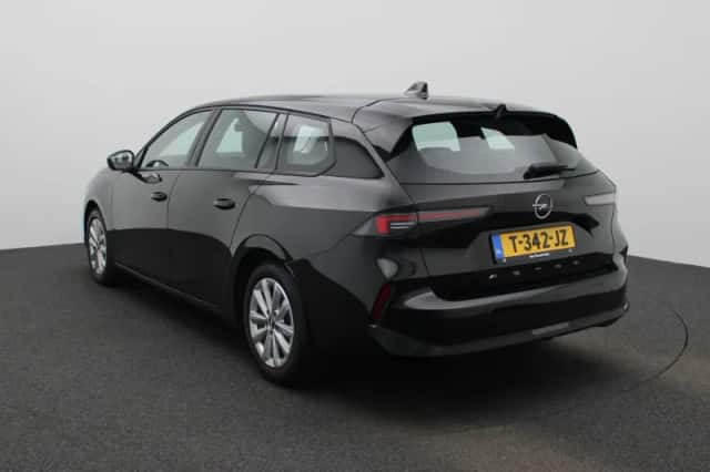 Opel Astra (2023) thumbnail 2