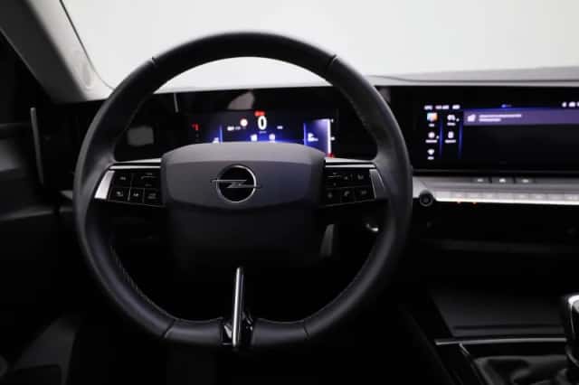 Opel Astra (2023) thumbnail 7