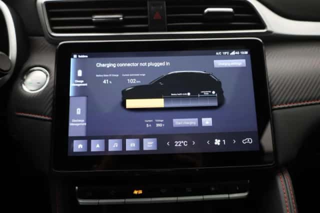 MG ZS EV (2023) thumbnail 26