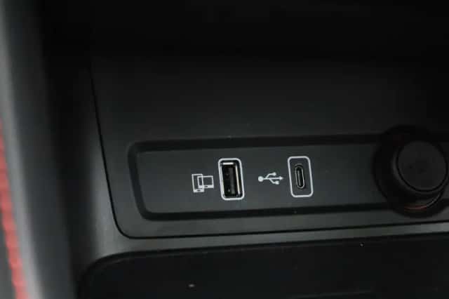 MG ZS EV (2023) thumbnail 29