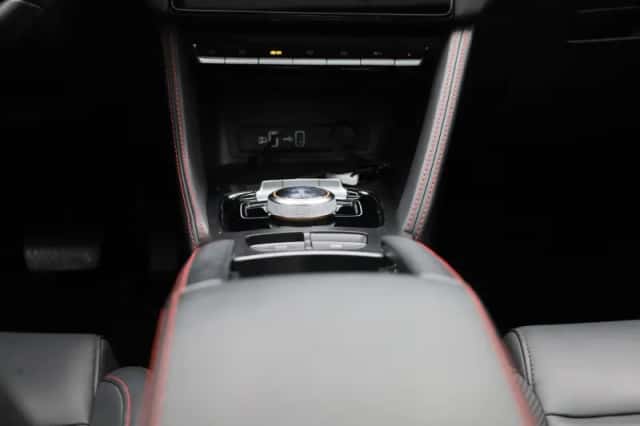 MG ZS EV (2023) thumbnail 10