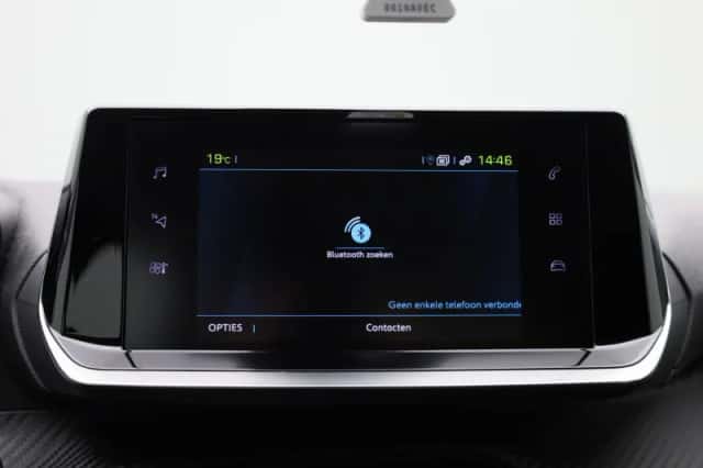 Peugeot e-208 (2023) thumbnail 23