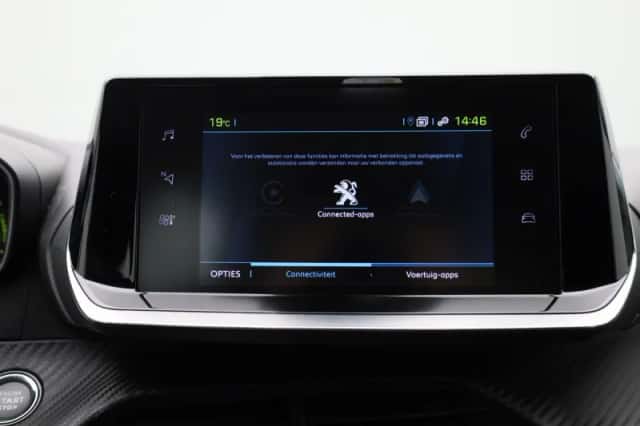 Peugeot e-208 (2023) thumbnail 25