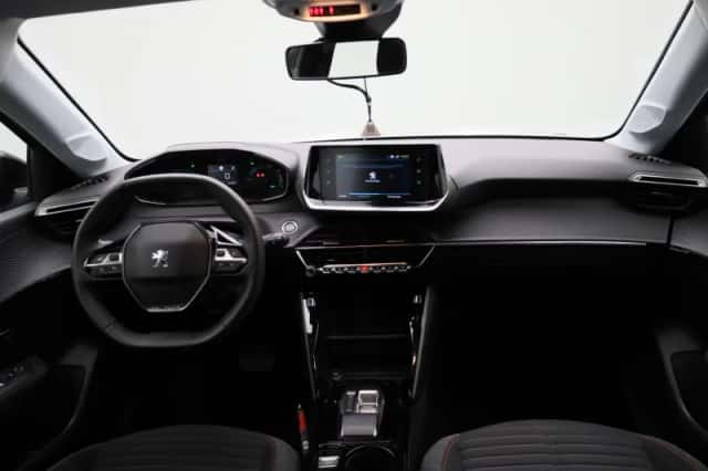 Peugeot e-208 (2023) thumbnail 33