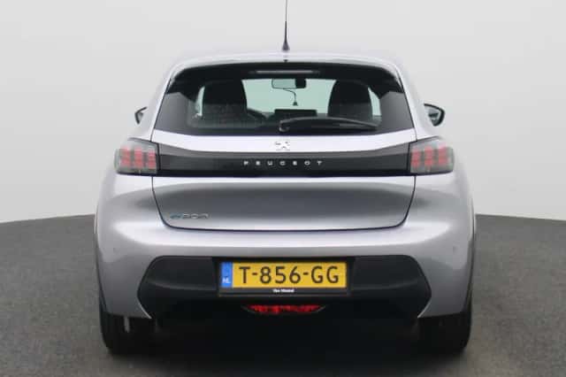 Peugeot e-208 (2023) thumbnail 5