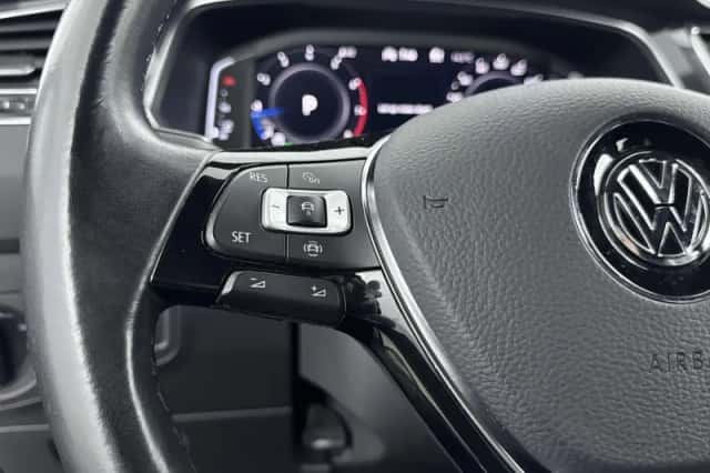 Volkswagen Tiguan (2022) thumbnail 6