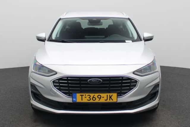 Ford Focus (2023) thumbnail 3