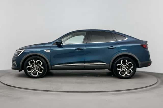 Renault Arkana (2022) thumbnail 2