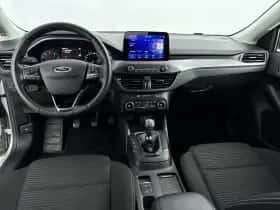 Ford Focus thumbnail 6
