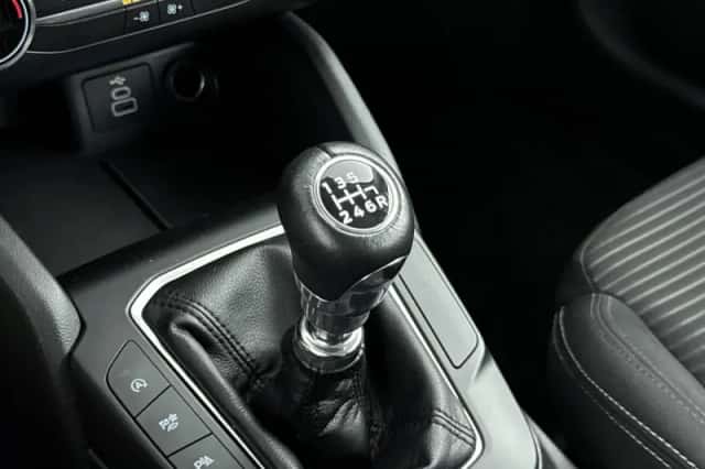 Ford Focus (2022) thumbnail 9