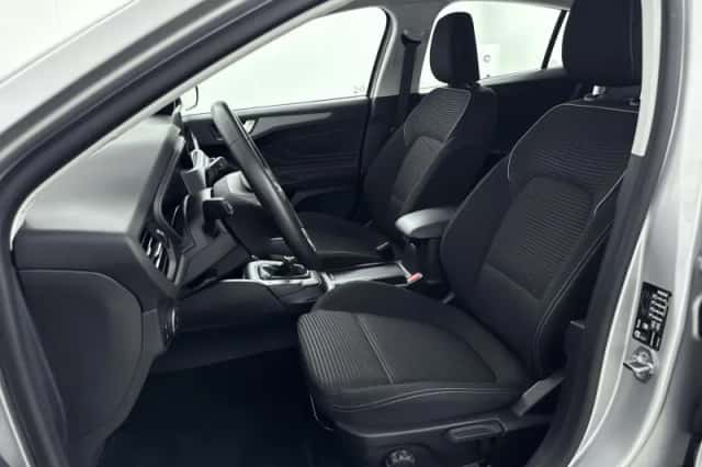 Ford Focus (2022) thumbnail 10
