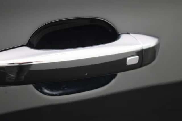 MG ZS EV (2020) thumbnail 15