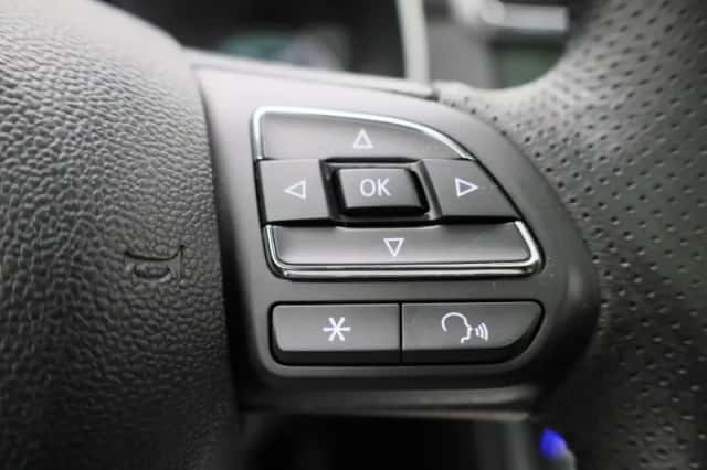 MG ZS EV (2020) thumbnail 17