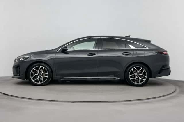 Kia Proceed (2021) thumbnail 2