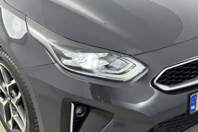 Kia Proceed (2021) thumbnail 14