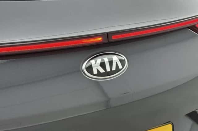 Kia Proceed (2021) thumbnail 21