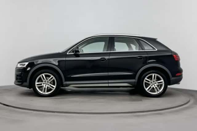 Audi Q3 (2015) thumbnail 2