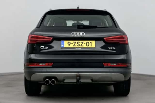 Audi Q3 (2015) thumbnail 3