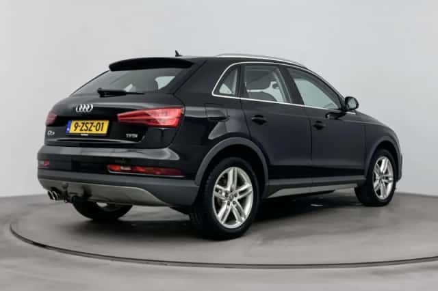 Audi Q3 (2015) thumbnail 4