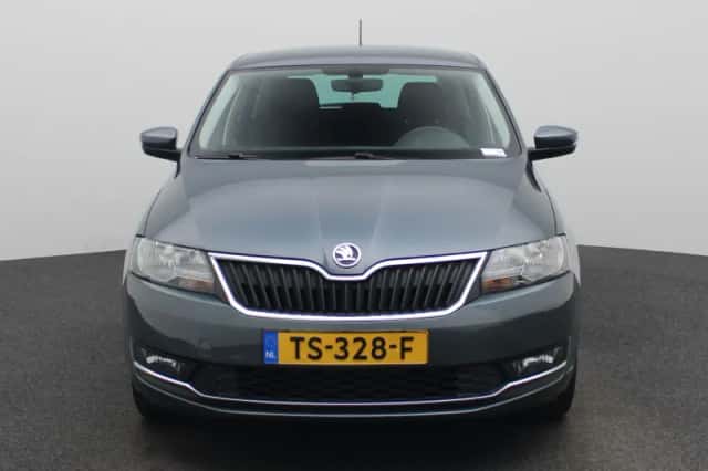 Škoda Rapid (2018) thumbnail 3