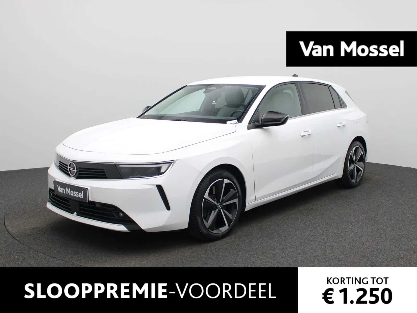 Opel Astra (2022) — foto 1