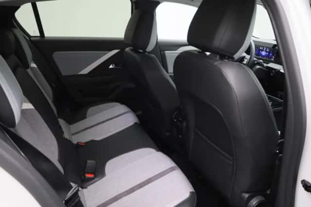 Opel Astra (2022) thumbnail 29
